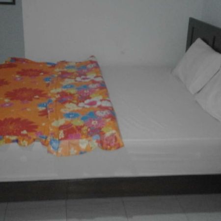 Tanjung Inn Wonosari Buitenkant foto