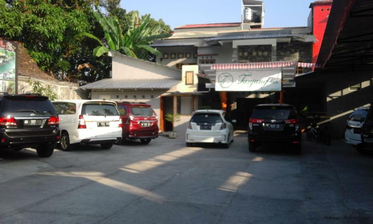 Tanjung Inn Wonosari Buitenkant foto